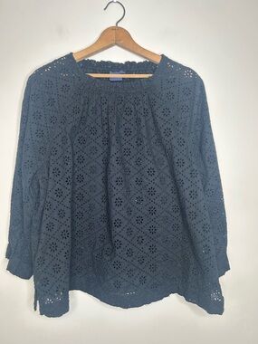Gap Black Eyelet Top Size L Elastic Neck and Cuff Romantic Bohomian